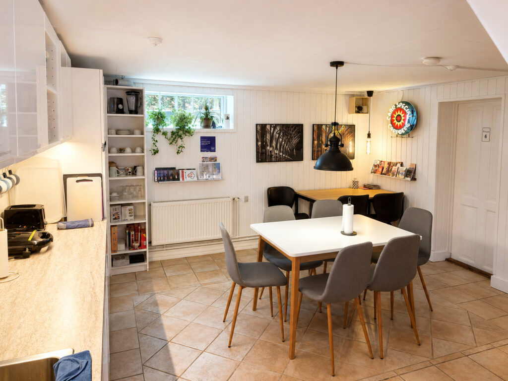Spacious kitchen and dining area